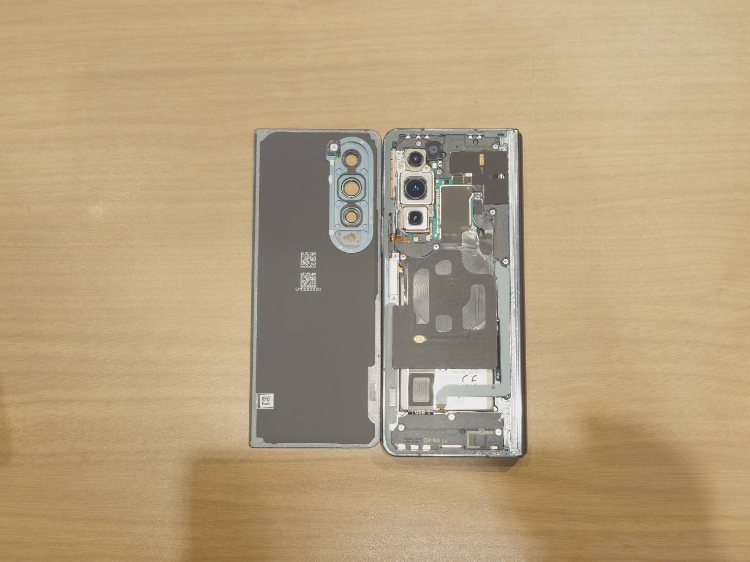 【田町よりご来店】GalaxyZFOLD4のバッテリー交換修理をご依頼いただきました！